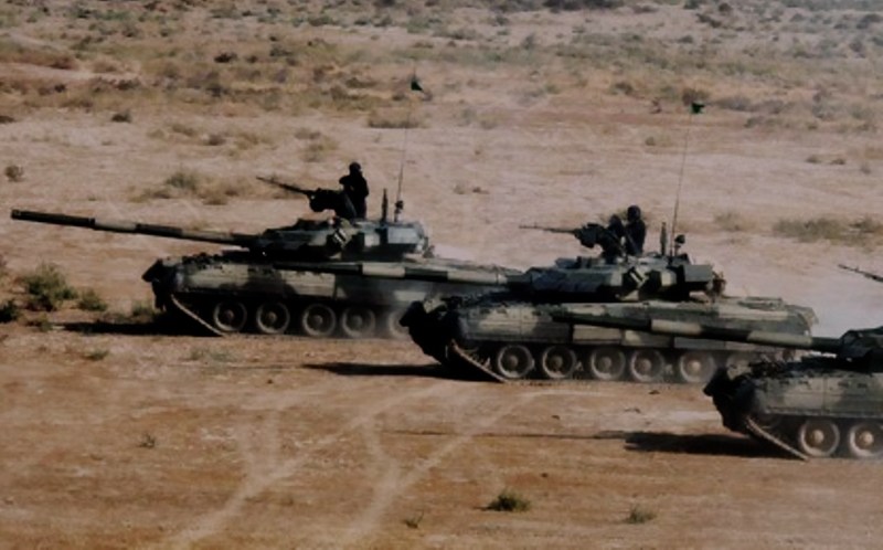 pakistani-tanks.jpg