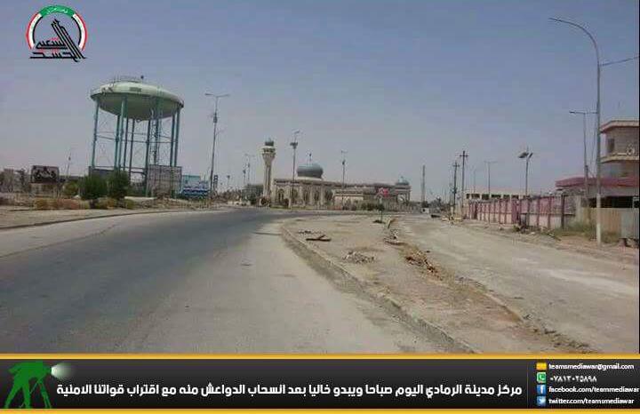 CMiIL1AWEAAydii.jpg