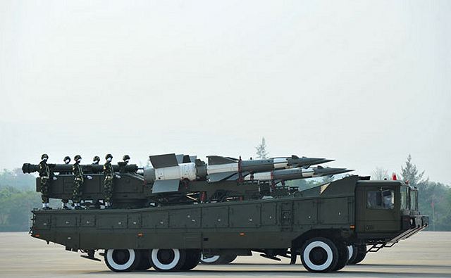 Pechora-2M_air_defence_missile_system_Myanmar_army_640_001.jpg