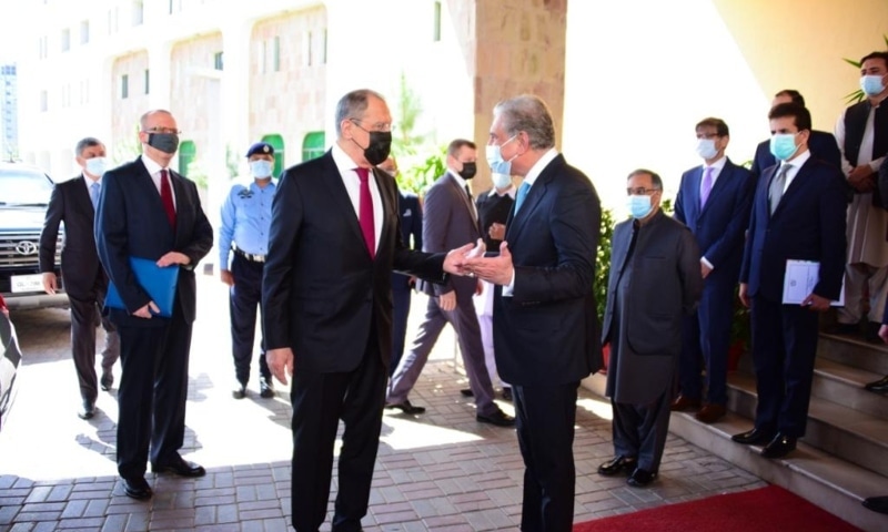 Foreign Minister Shah Mahmood Qureshi welcomes Russian Foreign Minister Sergey Lavrov at the Foreign Office on Wednesday. — Photo by author