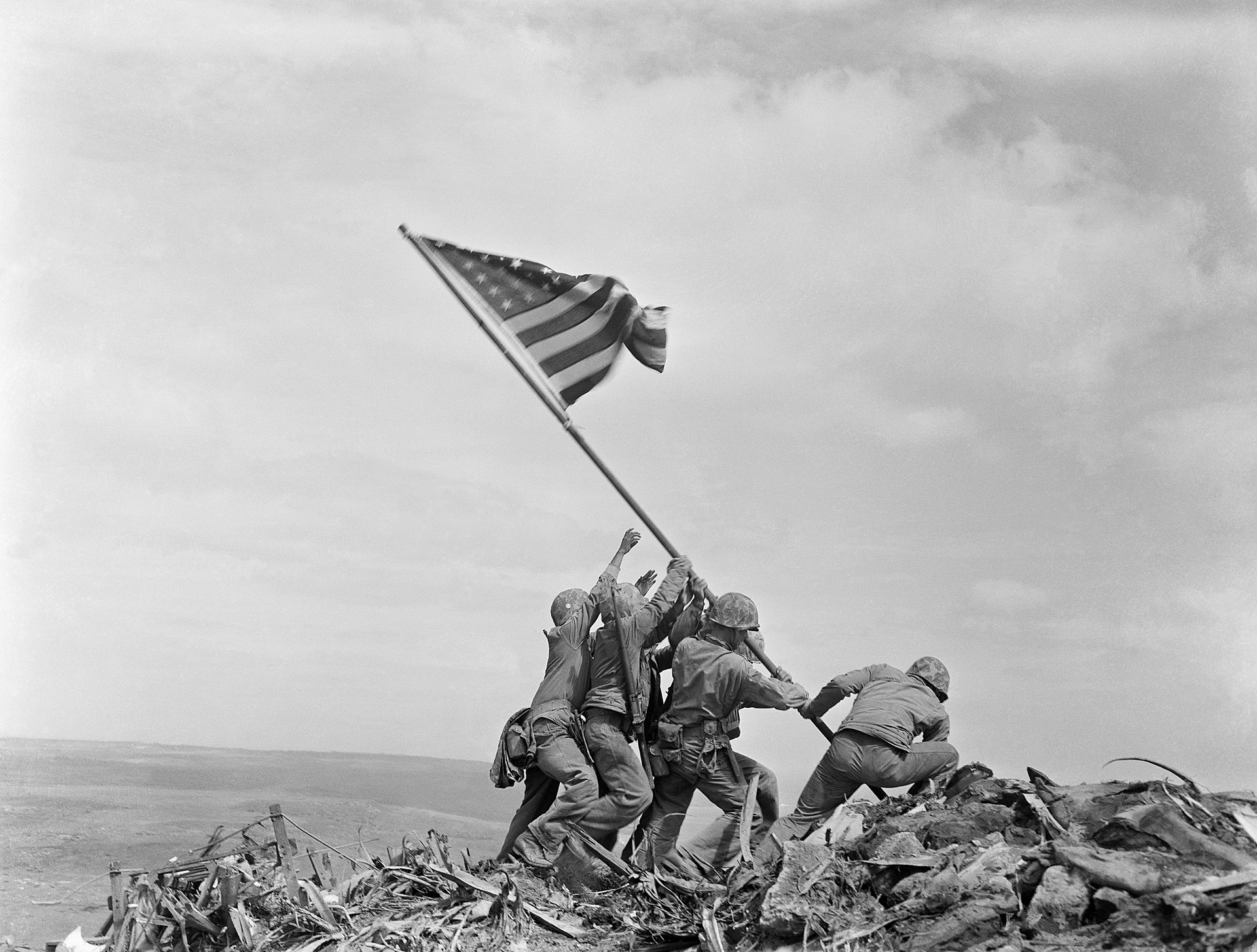 1920px-Raising_the_Flag_on_Iwo_Jima%2C_larger_-_edit1.jpg