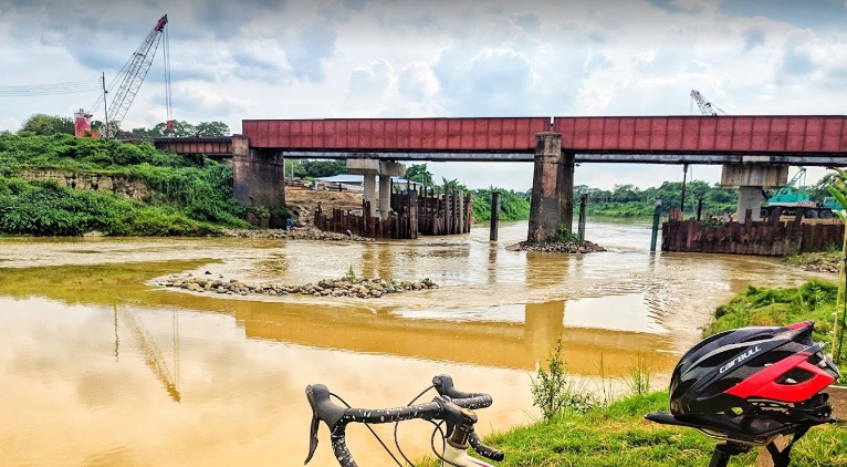 laksam-akhaura-dual-gauge-rail-line-bridge.jpg