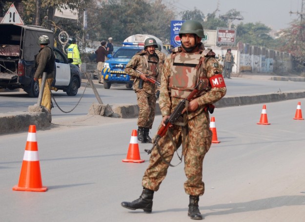 pakistan-security-army-peshawar-attack-e1418720786610.jpg