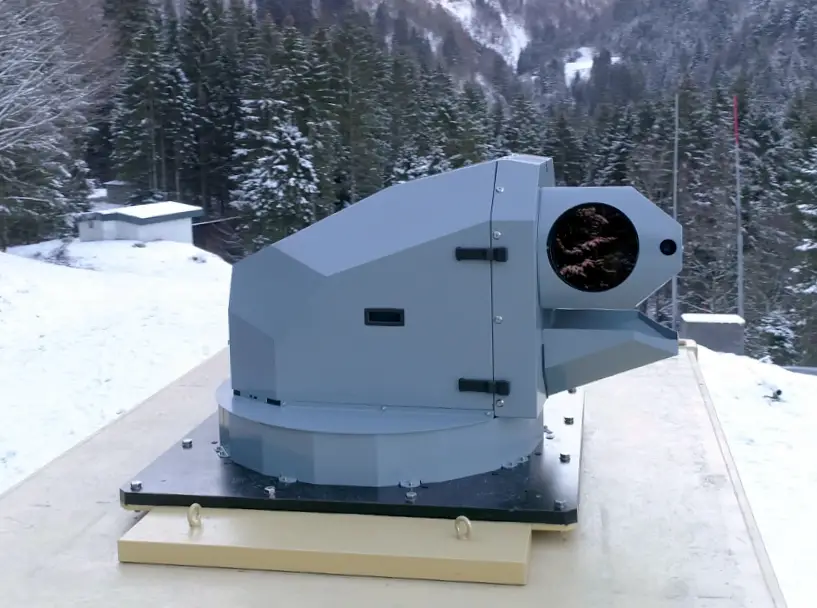 Rheinmetall_new_laser_weapon_station_successfully_tested_1.jpg