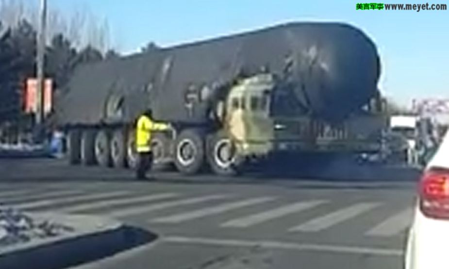 China_has_tested_DF-41_latest_generation_of_ICBM_missile_925_001.jpg