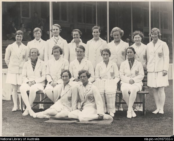 England_women%27s_cricket_team_in_1934-35.jpg