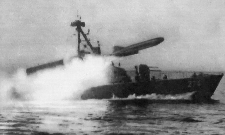 187-164419-sinking-of-destroyer-eilat-5.jpeg
