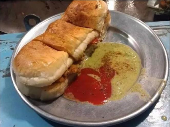 Bun-Kabab-Pakistani-food.JPG