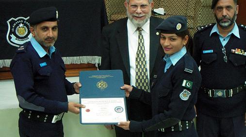 How-To-Become-A-Police-Officer-in-Pakistan.jpg