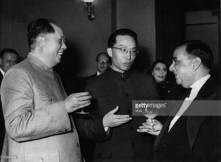 7f3d38aaf197a09197a26269233e59de--mao-zedong-beijing-china.jpg