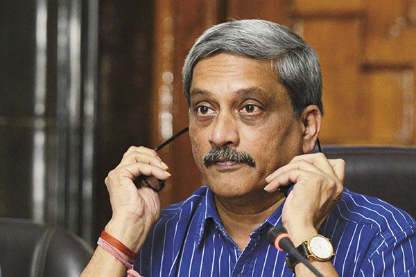 topimg_28883_manohar_parrikar_600x400.jpg