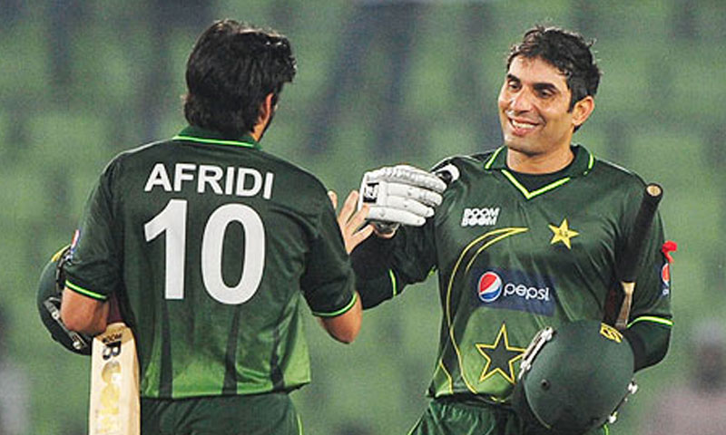 Afridi-prasies-Misbah.jpg