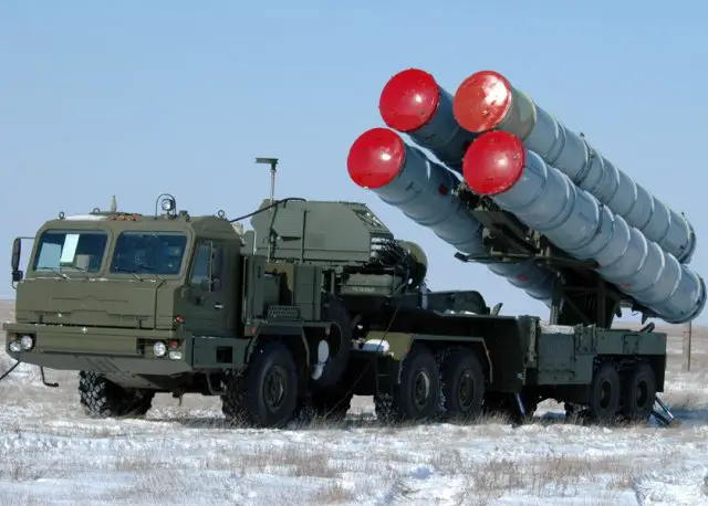 Far_East_Russian_military_forces_receive_new_S_400_Triumph_air_defense_missile_systems_640_001.jpg