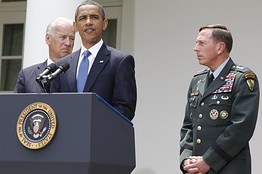 Obama_Petraeus_D_20100623141724.jpg