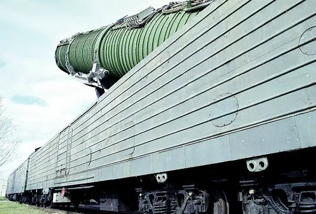 RT-23_SS-24_Scalpe_on_railway_car_Russia_Russian_defence_industry_military_technology_640_001.jpg