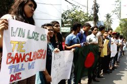 dhaka-bangladeshi-cricket-fans-protest-the-281812.jpg