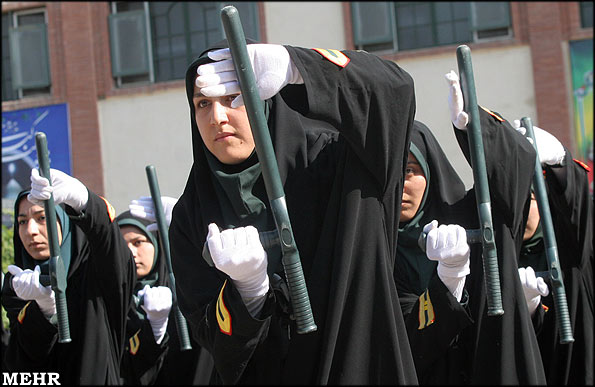 Women+Police+In+Iran+%25282%2529.jpg