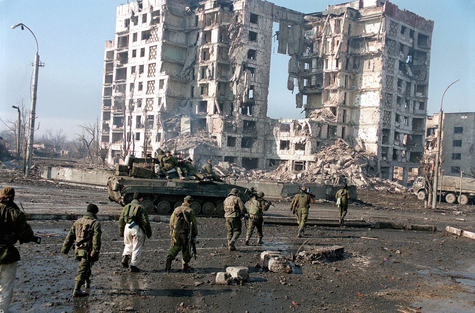 grozny-war-chechnya-russian-soldiers.jpg