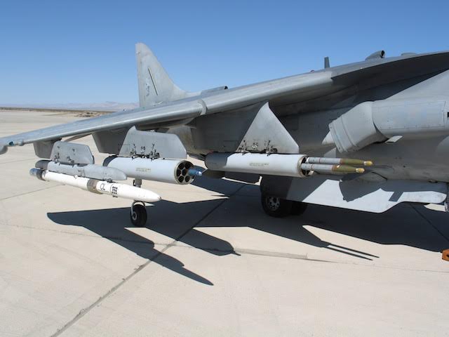 USMC_fields_APKWS_II_rockets_with_AV-8B_Harriers.jpg