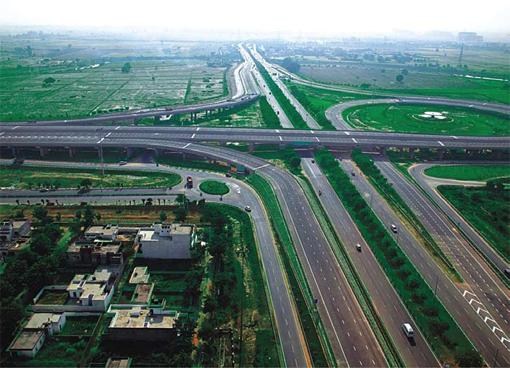 22-aug-noida-road.jpg