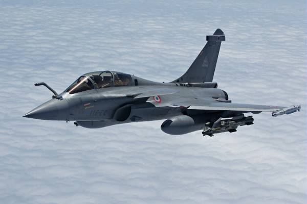 rafale-to-give-indian-air-force-combat-edge-over-pakistan-s-f-16s-1474696558-1436.jpg