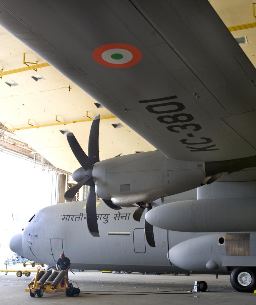 c-130J_India-paint-hangar.jpg