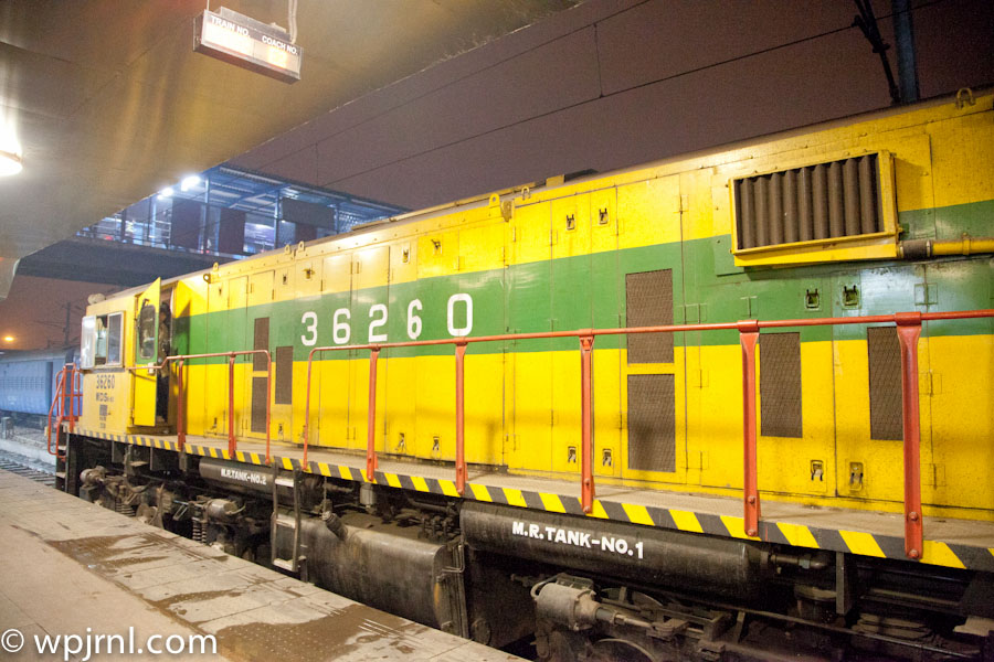 wpid5215-Bhopal-Shatabdi-Express-12002-First-Class-AC-Train.jpg