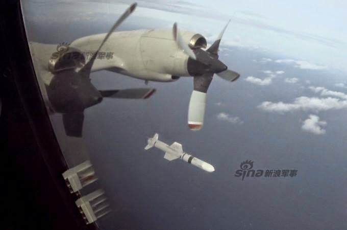 Japanese+P-3C+anti-submarine+aircraft+RIMPAC+exercises+fires+Harpoon+anti-ship+missiles+6.jpg