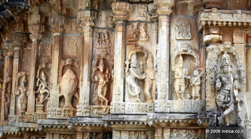 Dasavatara-Vidyashankara-temple-Sringeri1.jpg