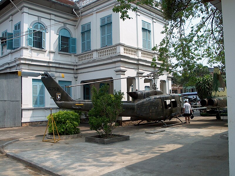 800px-War_remnants_museum_6.jpg