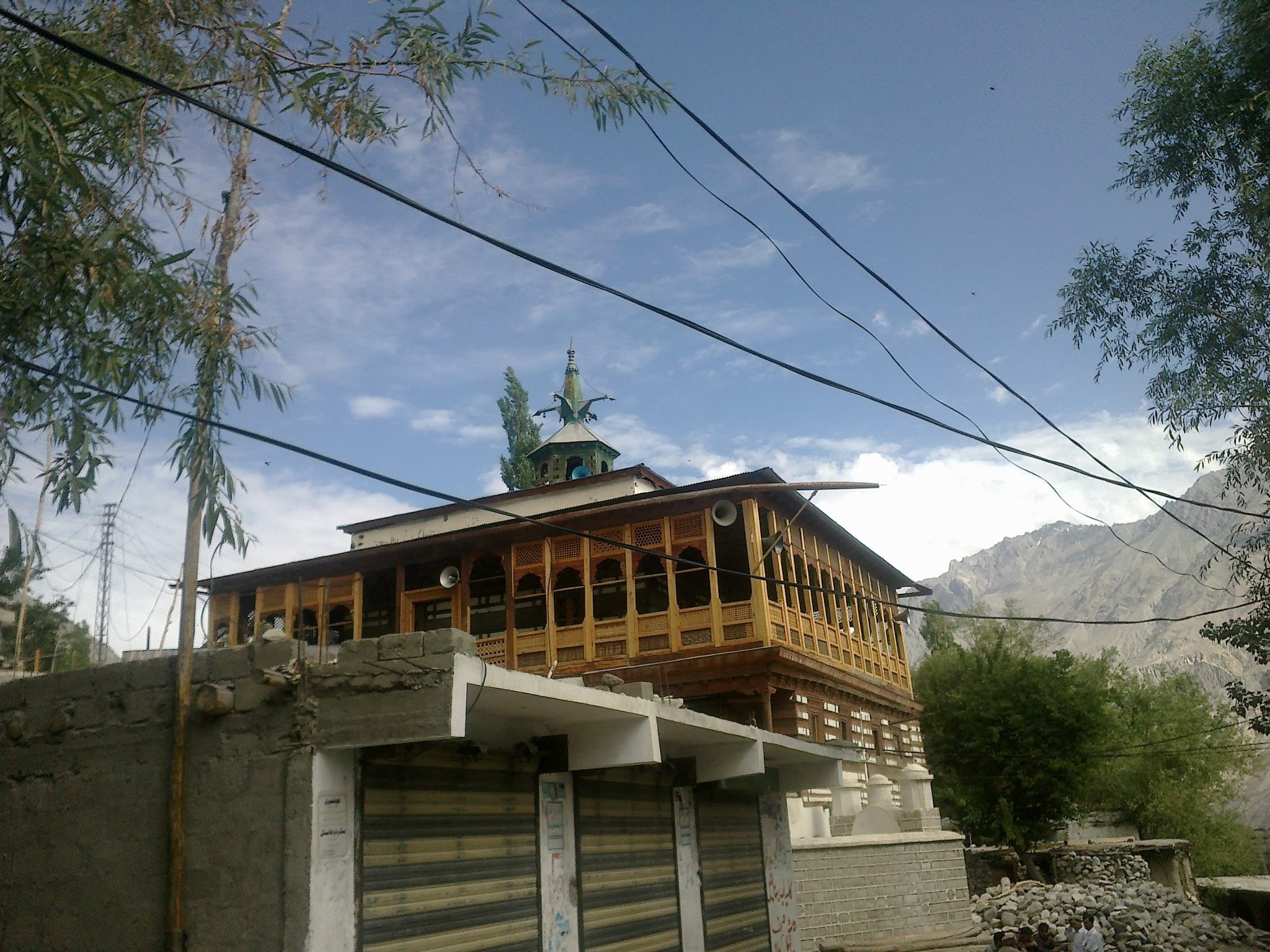 Chaqchan_mosque_khaplu.jpg