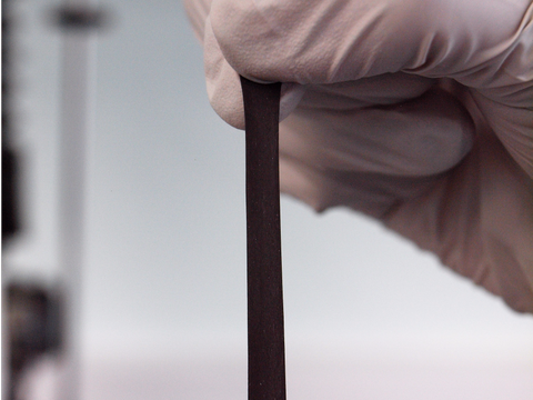 graphene-rubber-band.jpg
