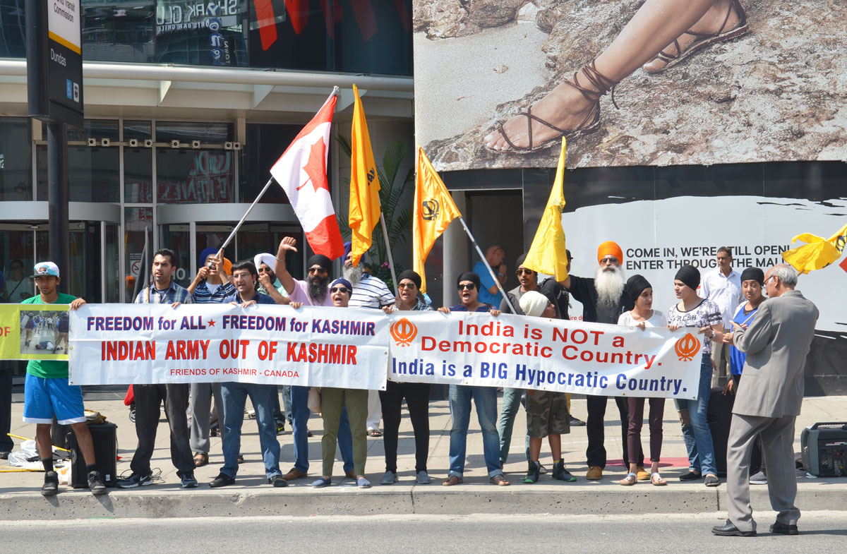 blog_panorama_india_protest.jpg