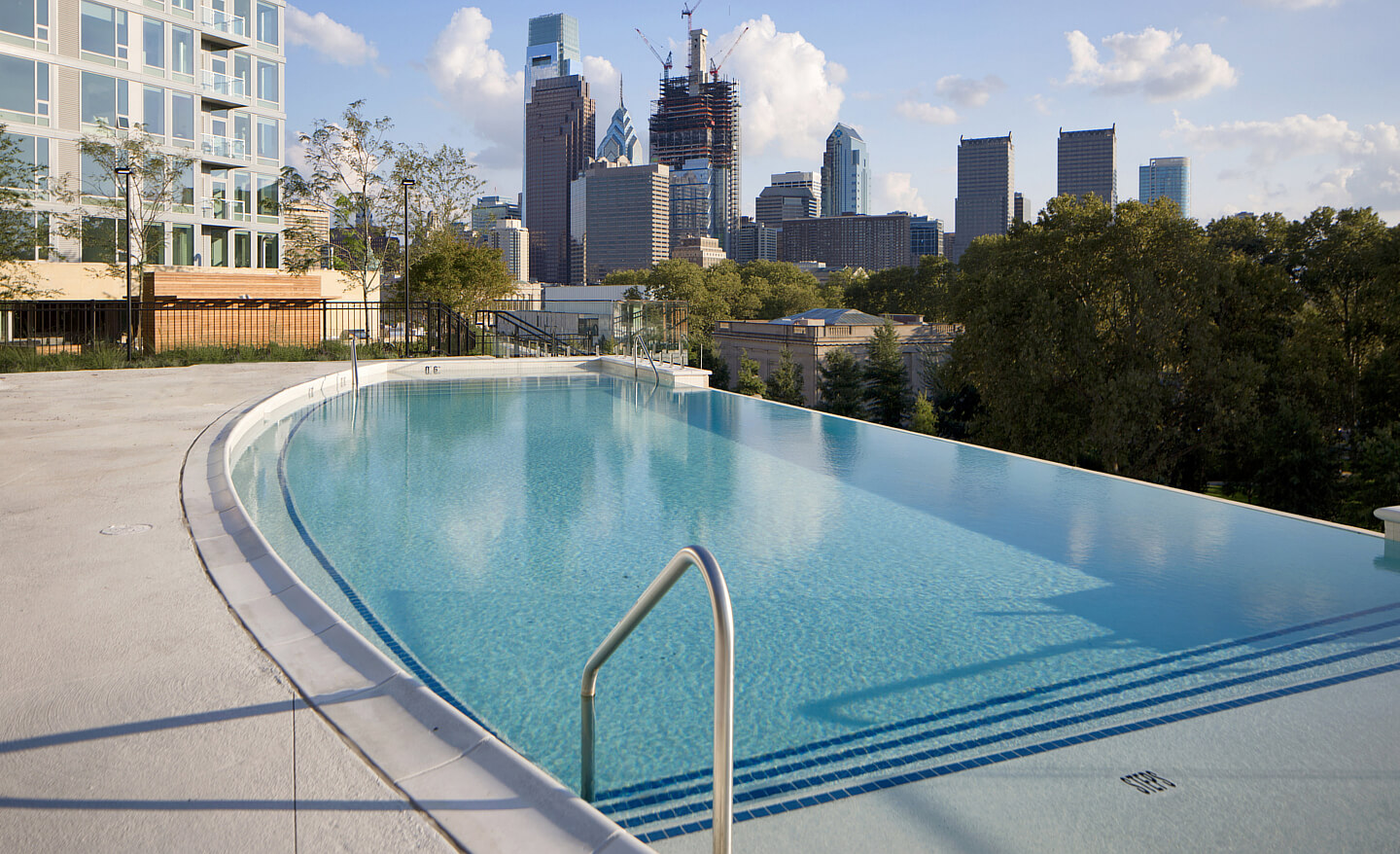 Dalian-on-the-Park-Pool.jpg