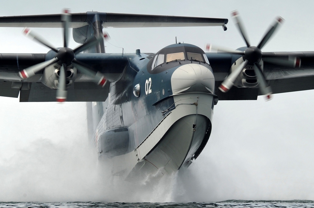 japans-us-2-amphibious-aircraft.jpg