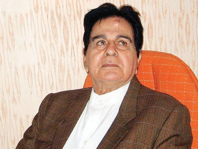 736002-DilipKumar-1405436545-491-640x480.JPG