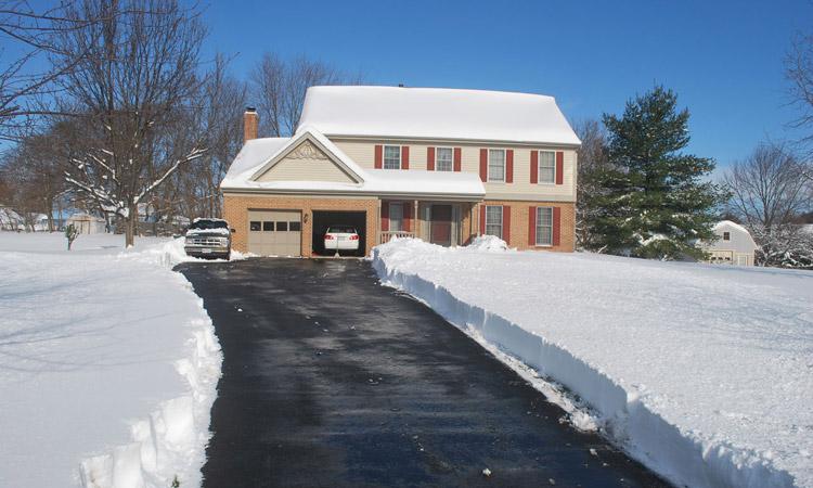 snow-driveway.jpg