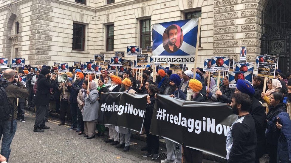 Protest outside Foreign Office