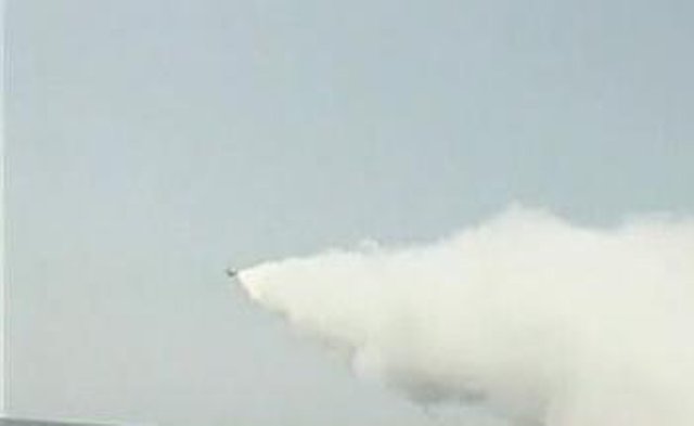Iranian+navy+fires+a+Mehrab+missile+during+the+Velayat-90+naval+war+games+in+the+Strait+of+Hormuz+in+southern+Iran+on+January+1%252C+2012.+Iran+on+Monday+successfully+tested+a+Ghader+ground-to-ship+cruise+missile+%25281%2529.jpg