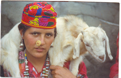 A%20GUJJAR%20WOMEN.jpg