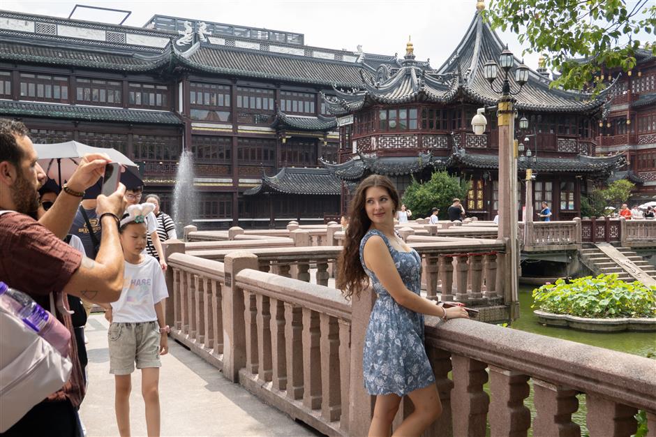 Latest figures reveal surge in foreign visitors to China