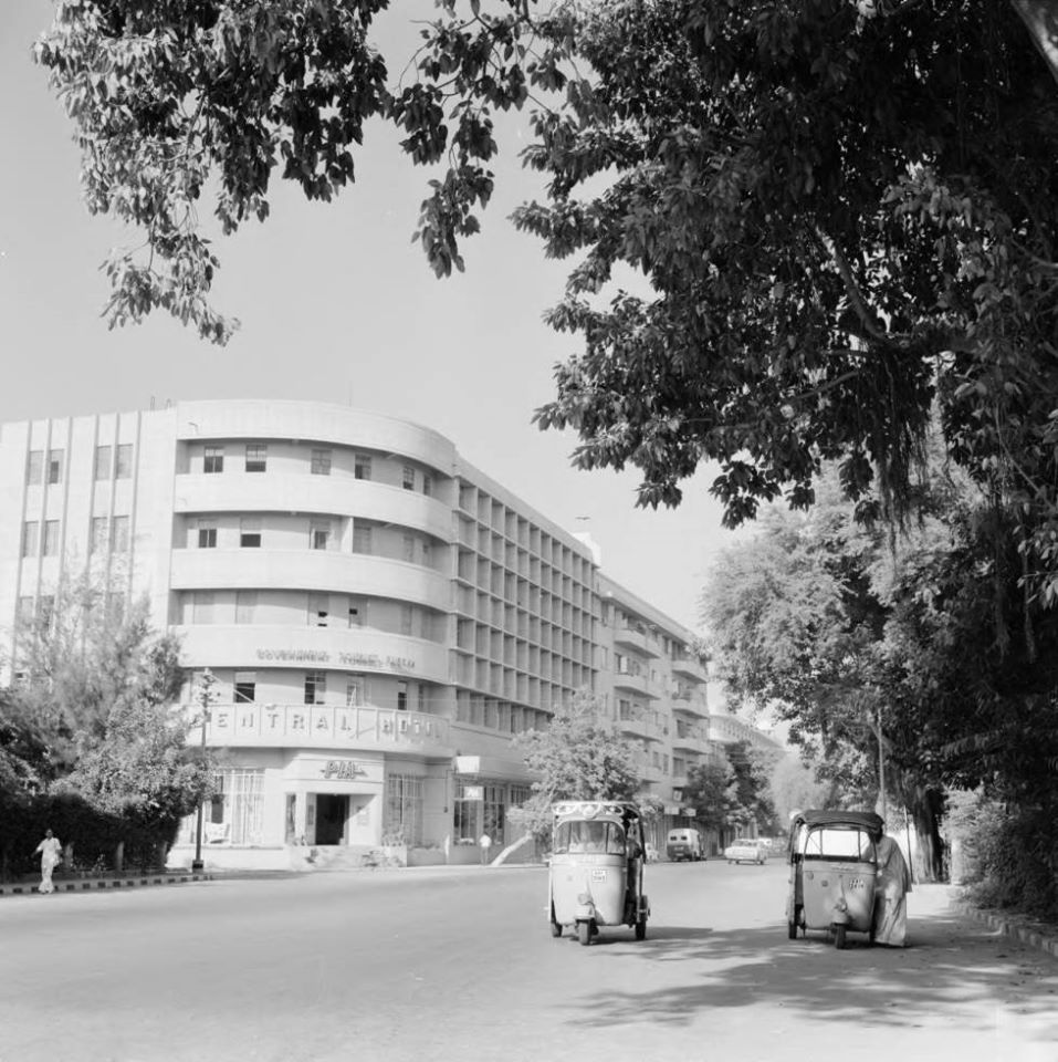 Central-Hotel-in-Karachi-in-late-50s.jpg