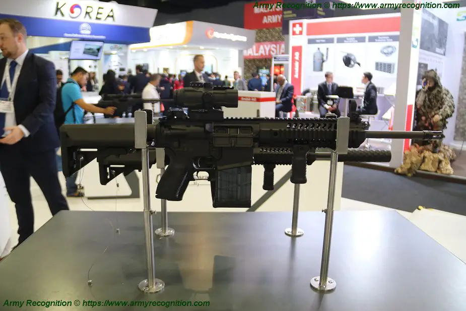 Caraca__from_UAE_has_signed_MoU_to_manufacture_CAR_817AR_assault_rifle_in_India_925_001.jpg