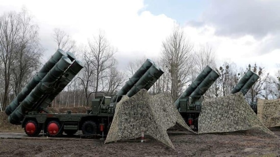 The Russian S-400 system is one of the most advanced anti-aircraft systems in the world with proven track record in West Asia. China is now interested in S-500 system being developed in Russia.(Reuters File Photo)