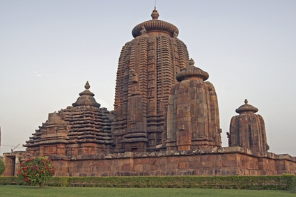 12956_bhubaneswar_brahmesvara_temple.jpg