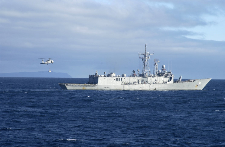 uss_mcinerney_ffg_8_08.jpg