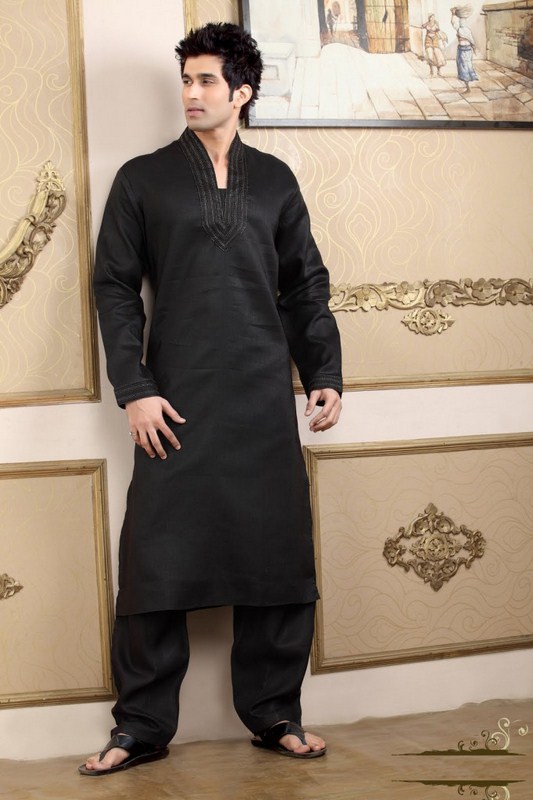 Pakistani-Shalwar-Kameez-Designs-For-Men-0024.jpg