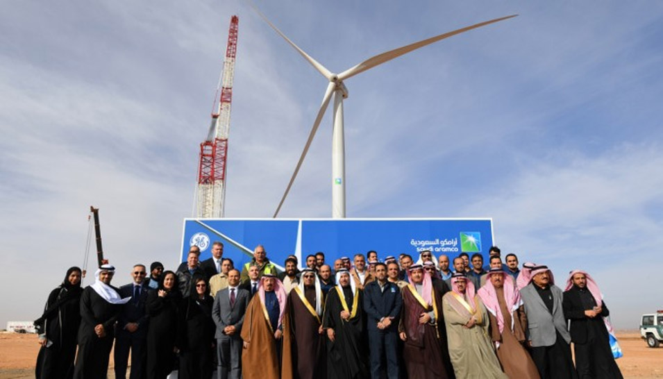 ar_commissioning-of-first-wind-turbine-in-turaif.jpg