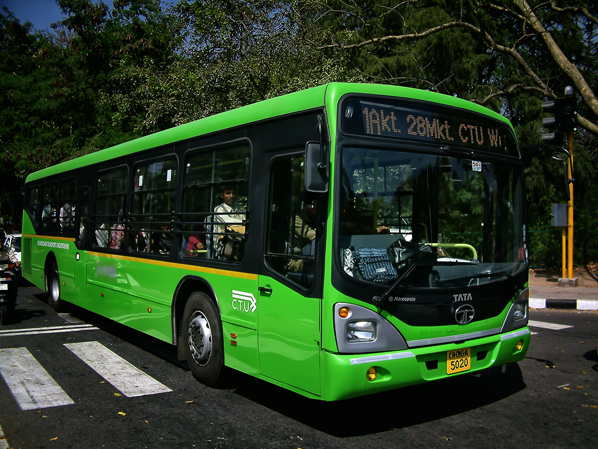 Chandigarh_-_Bus_Tata_Marcopolo.png