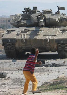 israel-boy-tank.jpg